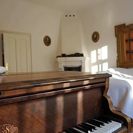 Bed & Breakfast Sarah's Altstadt Oase 4*