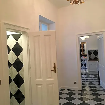 Sarah's Altstadt Oase 4* Salzburg