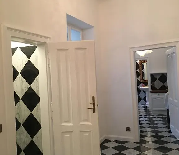 Bed & Breakfast Sarah's Altstadt Oase