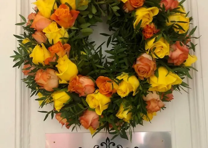 Sarah's Altstadt Oase Bed & Breakfast 4*